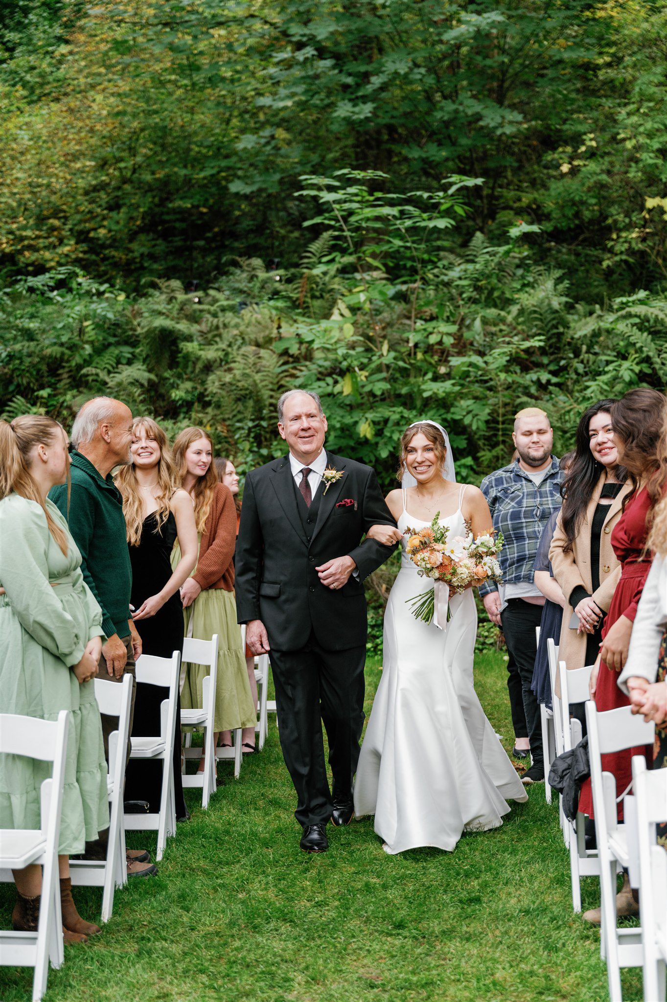 Bridal Veil Lakes wedding ceremony