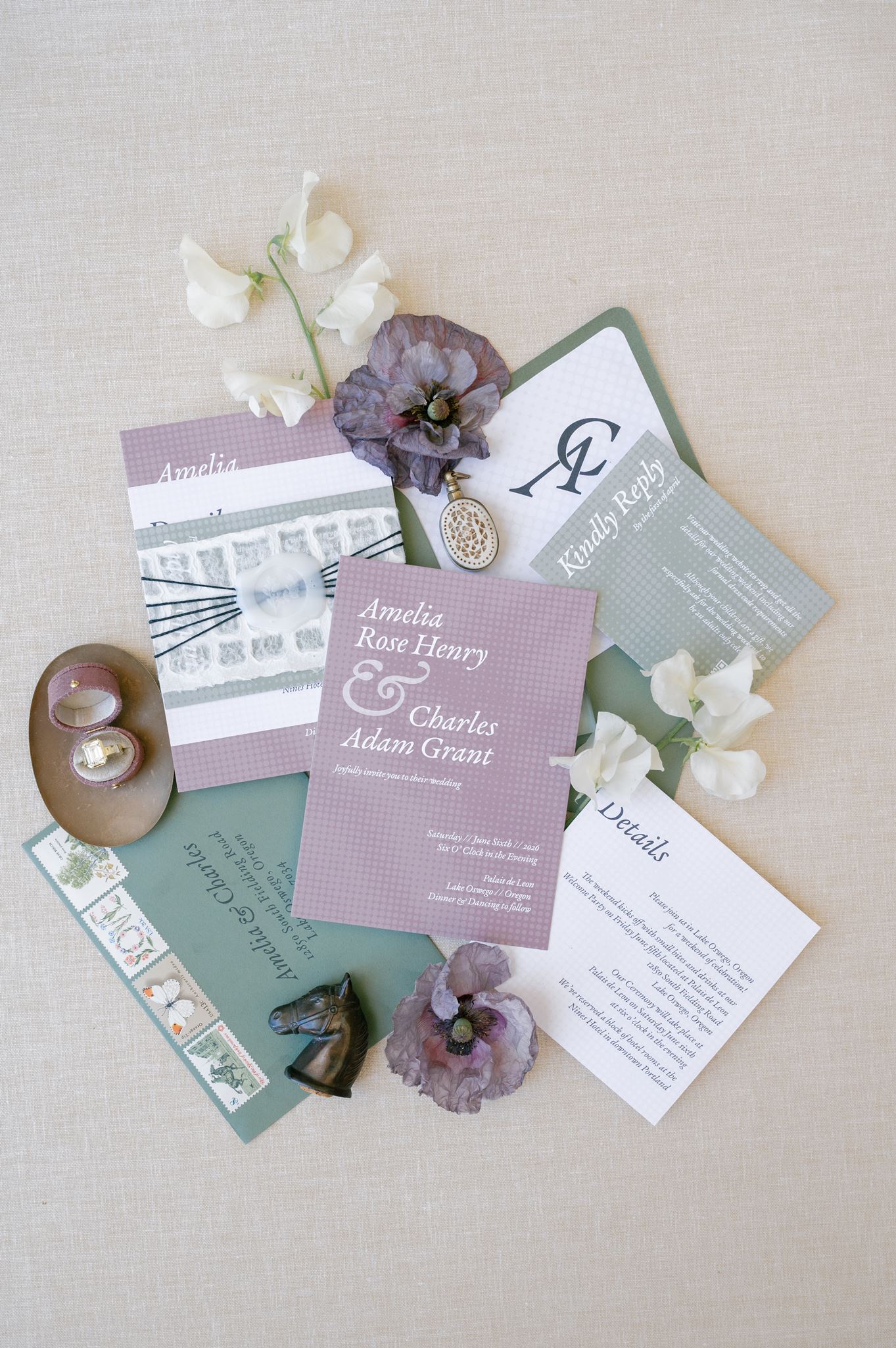 Elegant wedding invitation suite