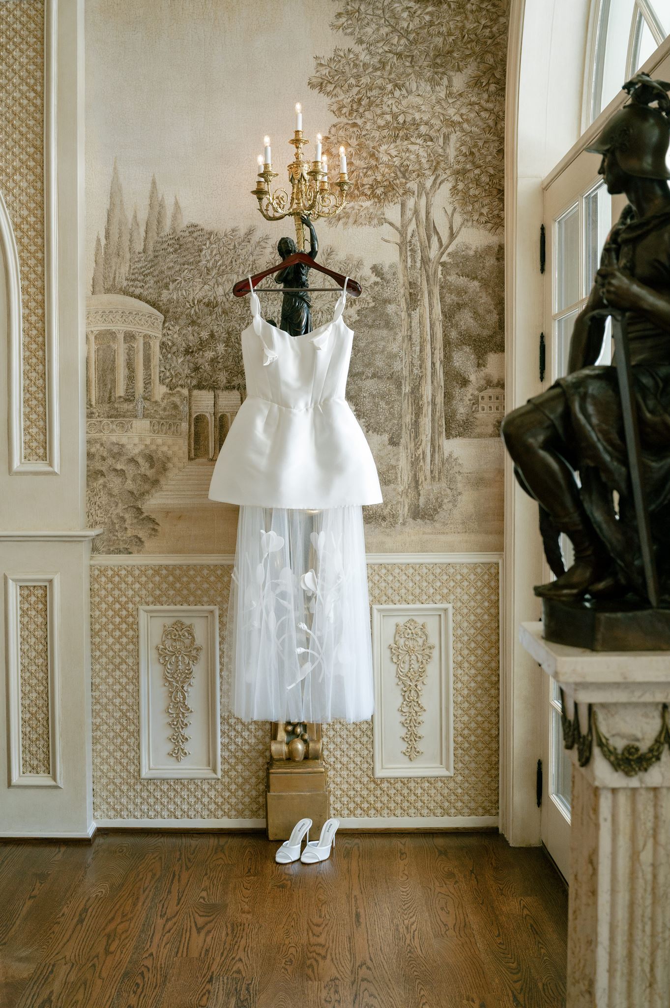 Inside the Palais de Leon wedding venue